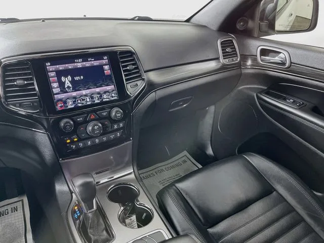 Jeep Grand Cherokee photo 13