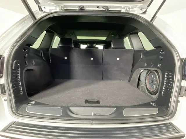 Jeep Grand Cherokee photo 30