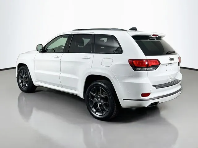 Jeep Grand Cherokee photo 3