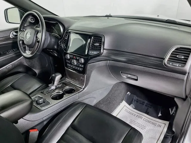 Jeep Grand Cherokee photo 14
