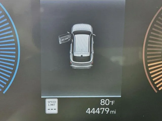 Hyundai Kona photo 25