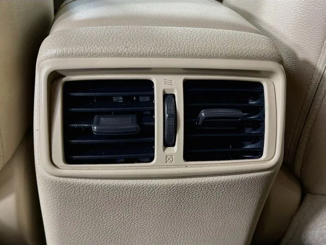 Nissan Rogue photo 29