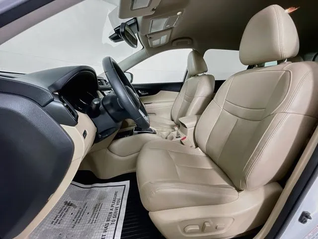 Nissan Rogue photo 15