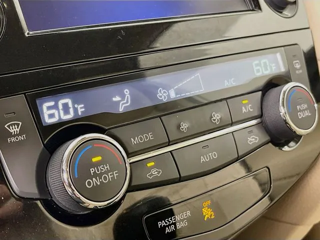 Nissan Rogue photo 23