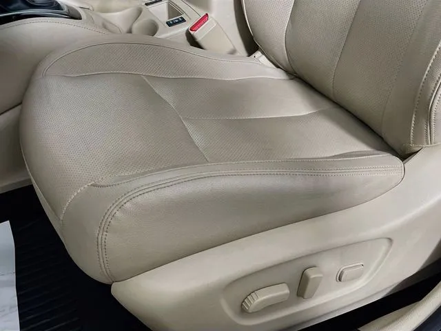 Nissan Rogue photo 16