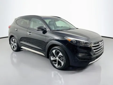 More photos of 2018 Hyundai Tucson Limited at Superior Motor Company, MD