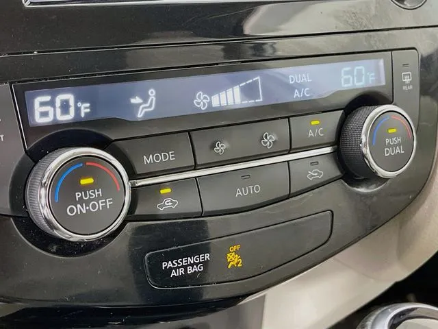 Nissan Rogue Sport photo 21