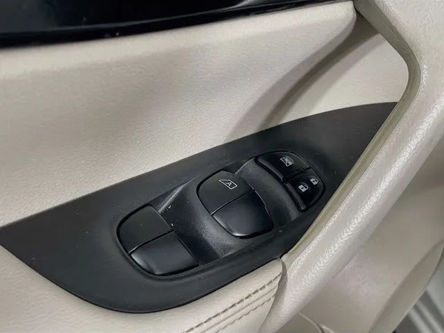 Nissan Rogue Sport photo 26