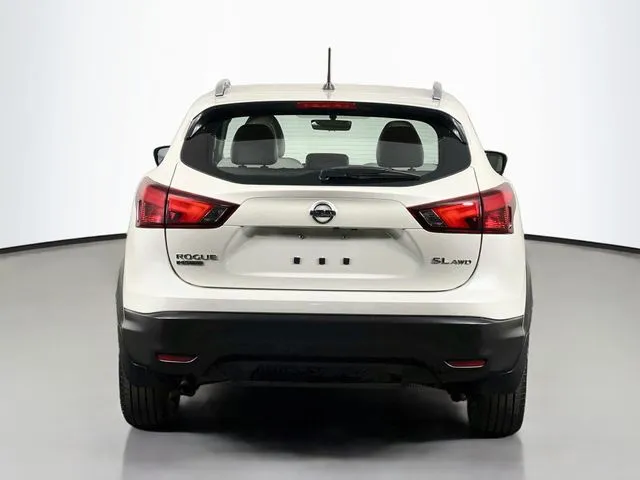 Nissan Rogue Sport photo 8