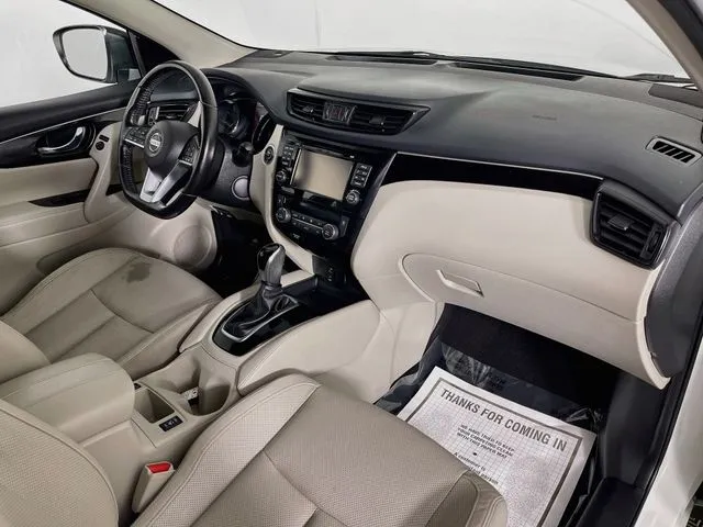 Nissan Rogue Sport photo 14