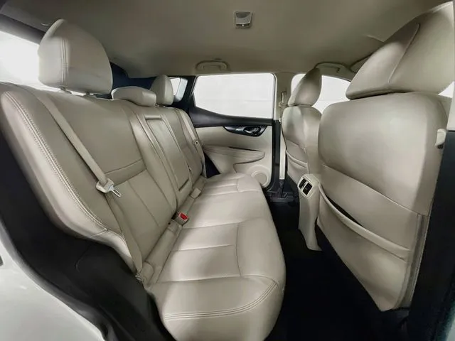 Nissan Rogue Sport photo 18