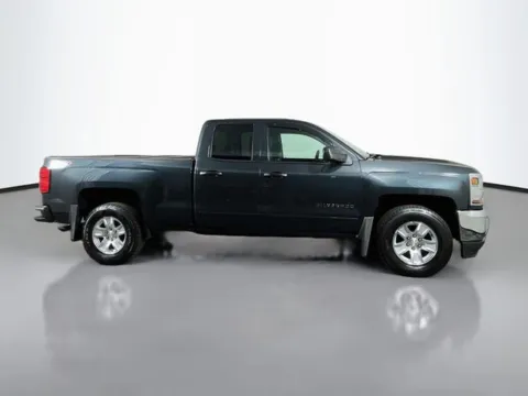 More photos of 2017 Chevrolet Silverado 1500 LT at Superior Motor Company, MD