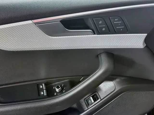 Audi A5 photo 28