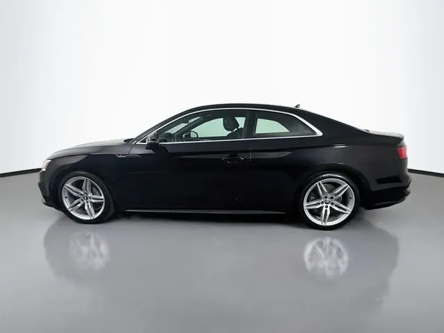 Audi A5 photo 2