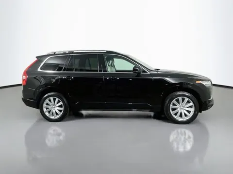 More photos of 2017 Volvo XC90 T6 Momentum at Superior Motor Company, MD