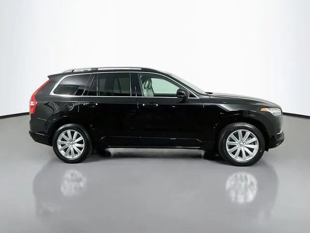 Volvo XC90 photo 5