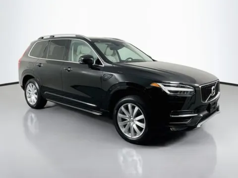 More photos of 2017 Volvo XC90 T6 Momentum at Superior Motor Company, MD