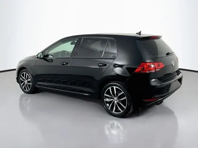 Volkswagen Golf photo 3