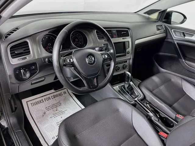 Volkswagen Golf photo 9