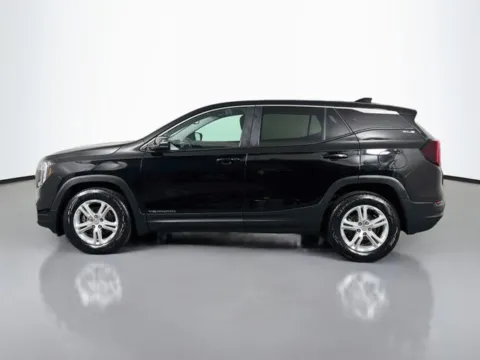 Photos of 2022 GMC Terrain SLE for sale in Bel Air, MD at Superior Motor Company