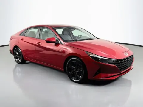 More photos of 2022 Hyundai Elantra SEL at Superior Motor Company, MD