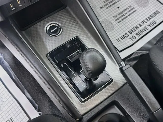 Mitsubishi Outlander Sport photo 24