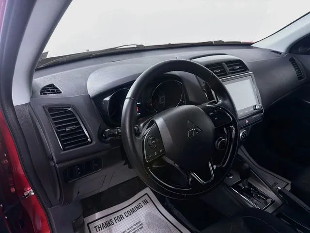 Mitsubishi Outlander Sport photo 9