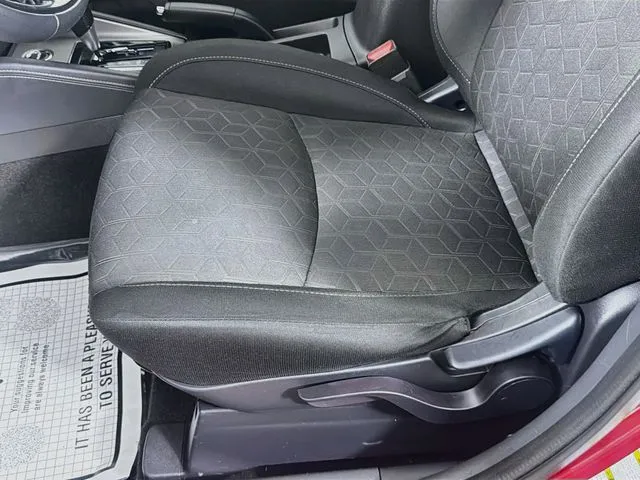 Mitsubishi Outlander Sport photo 16