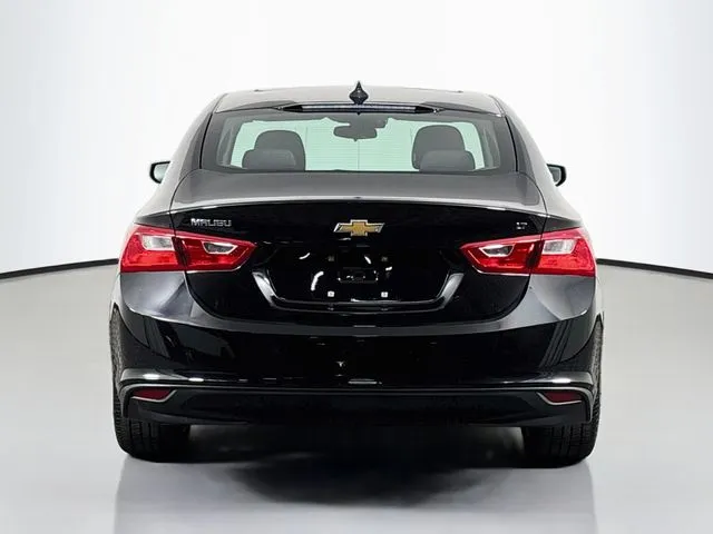 Chevrolet Malibu photo 8
