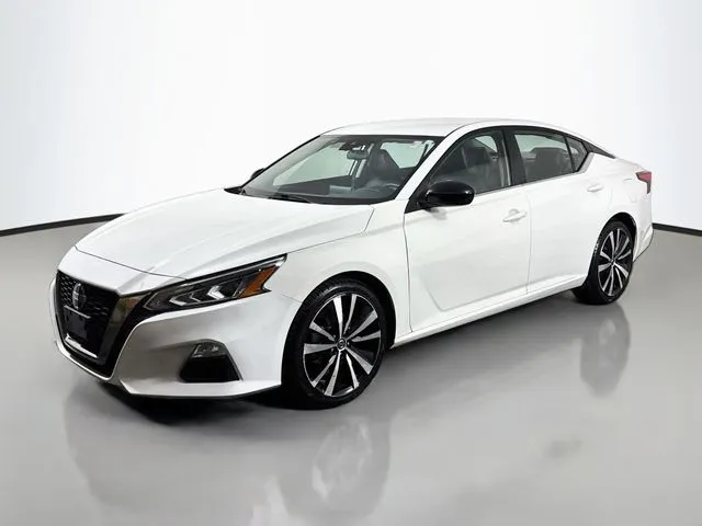 White 2022 Nissan Altima 2.5 SR for sale in Bel Air, MD