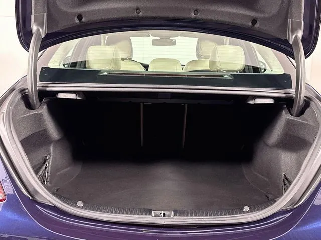 Mercedes-Benz C-Class photo 31