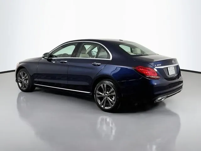 Mercedes-Benz C-Class photo 3
