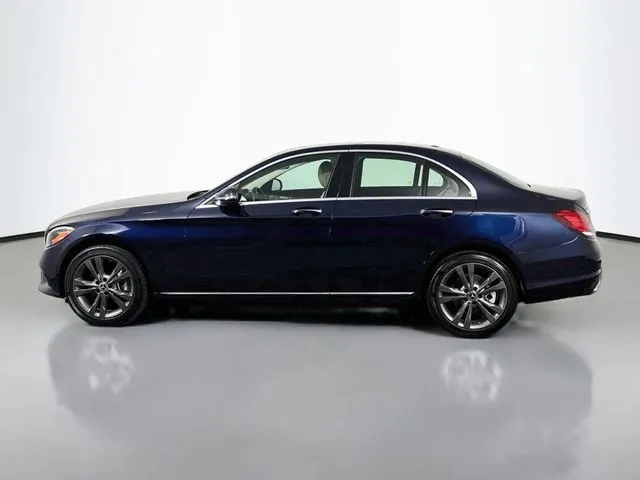 Mercedes-Benz C-Class photo 2