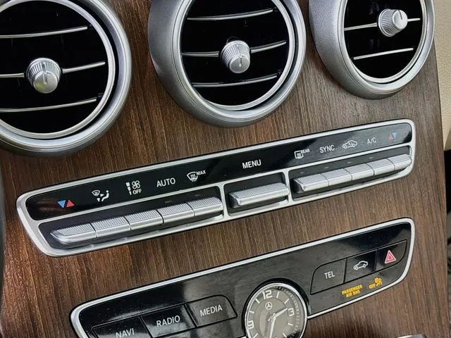 Mercedes-Benz C-Class photo 23