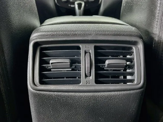 Nissan Rogue photo 30