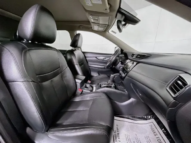 Nissan Rogue photo 17