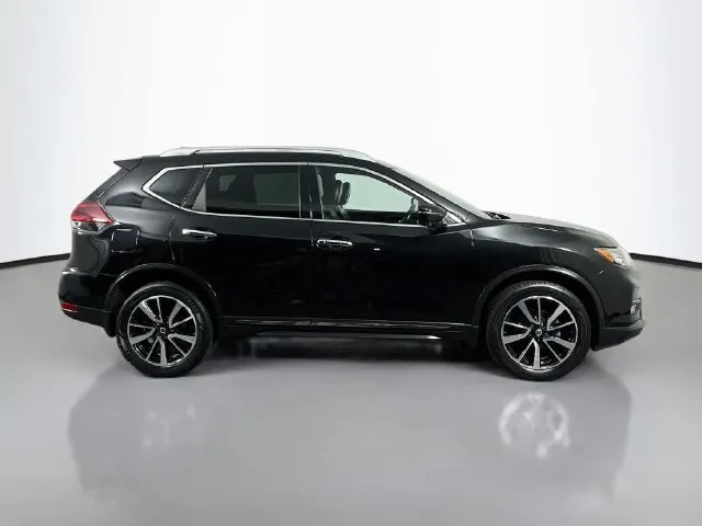 Nissan Rogue photo 5
