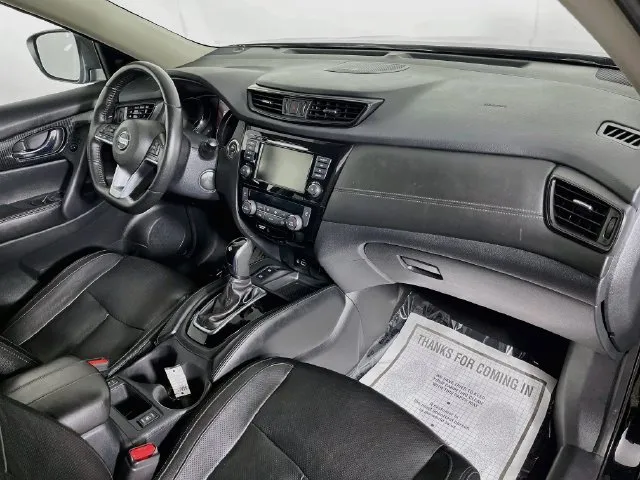 Nissan Rogue photo 14