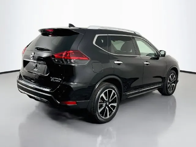 Nissan Rogue photo 6