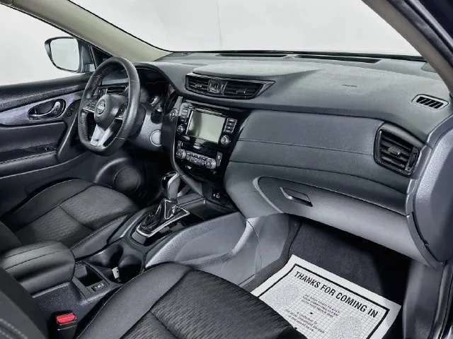 Nissan Rogue photo 14