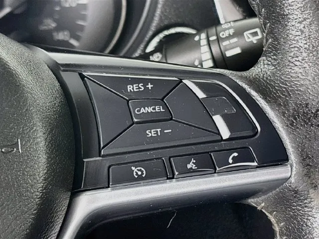 Nissan Rogue photo 12