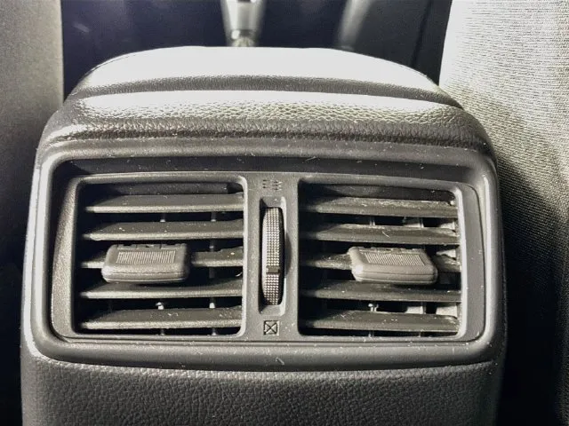 Nissan Rogue photo 29