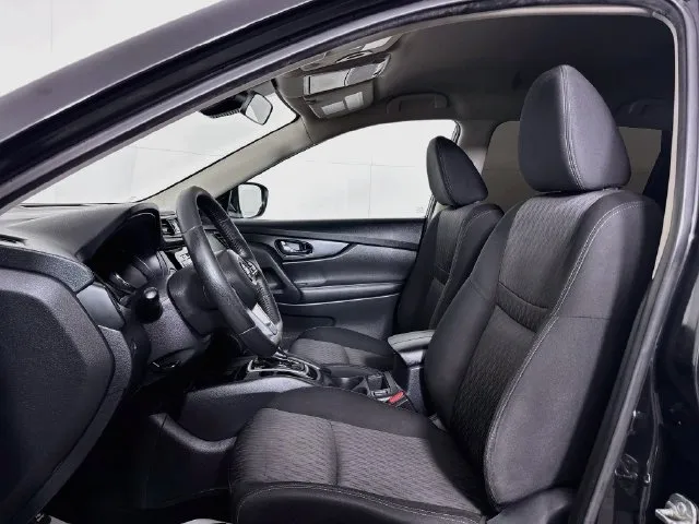 Nissan Rogue photo 15