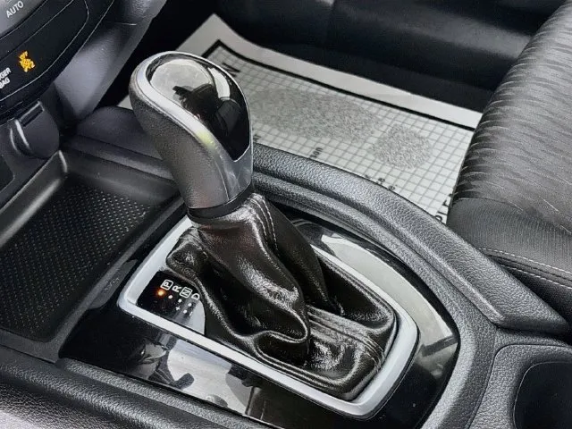 Nissan Rogue photo 25