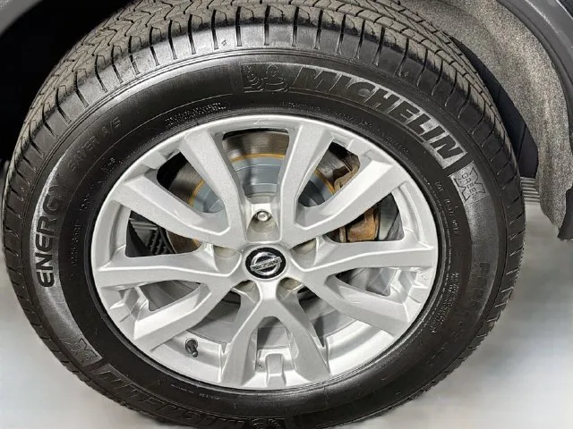 Nissan Rogue photo 32
