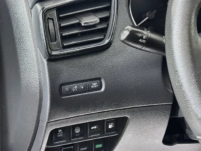 Nissan Rogue photo 27