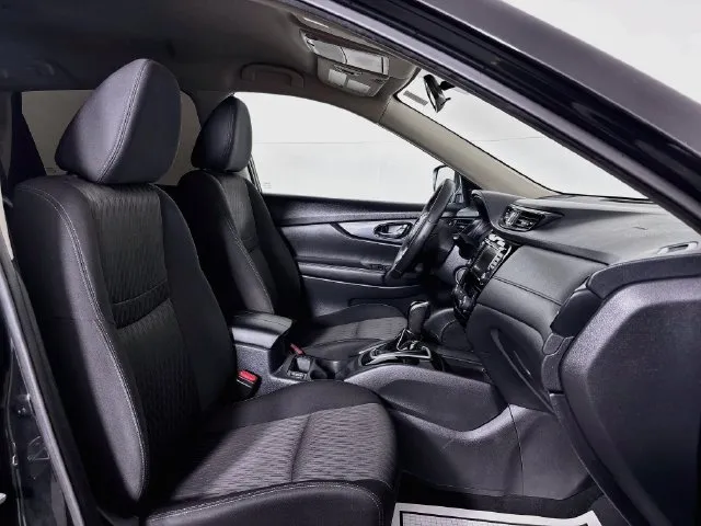 Nissan Rogue photo 17