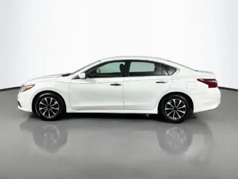 Photos of 2018 Nissan Altima 2.5 S for sale in Bel Air, MD at Superior Motor Company