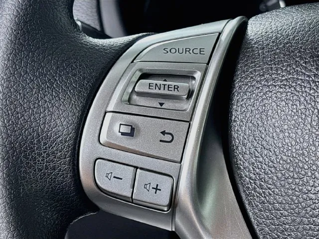 Nissan Altima photo 11