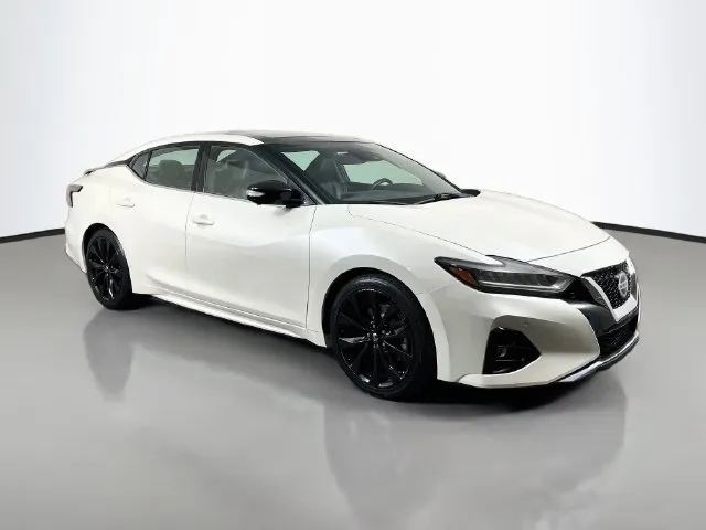 Nissan Maxima photo 4